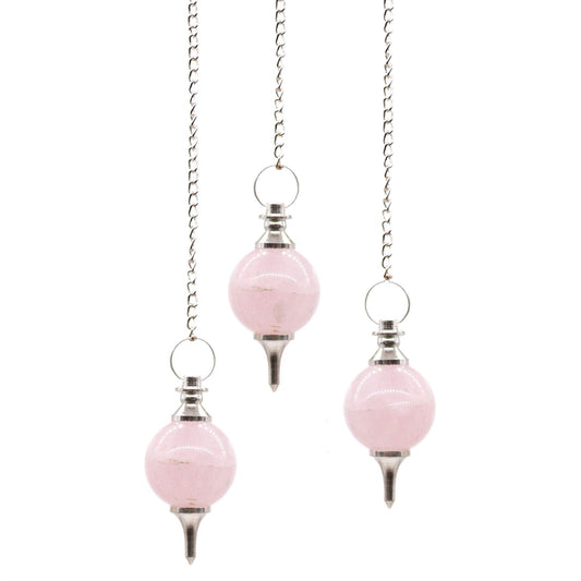 Pendule sphère en quartz rose naturel avec chaîne argentée pour radiesthésie. Ozora