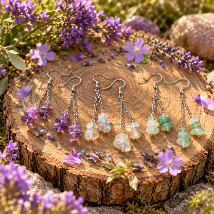 Boucles d'oreilles baroques illuminées par le soleil. Ozora