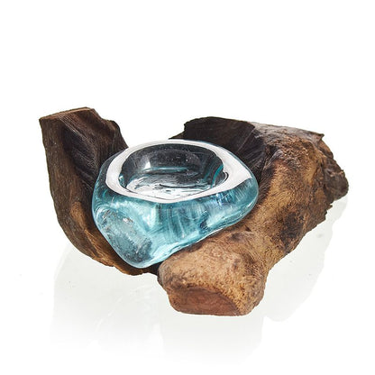 Bougeoir en verre fondu turquoise et bois de Gamal : une décoration artisanale naturelle et originale pour un intérieur chaleureux. Ozora