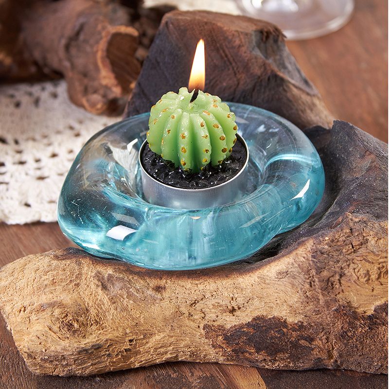 Bougeoir en verre fondu turquoise et bois de Gamal : une décoration artisanale naturelle et originale pour un intérieur chaleureux. Ozora