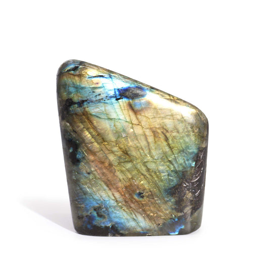 Labradorite naturelle de Madagascar. Pesant entre 635 et 750 grammes et mesurant 80 à 110 mm, chaque Labradorite est une pièce unique, façonnée par la nature. Ozora