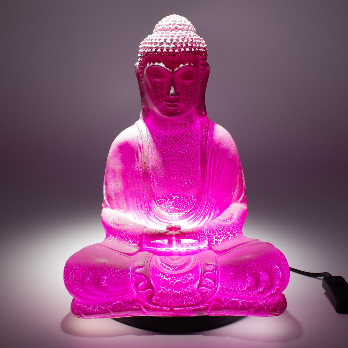 Lampe Bouddha en méditation. Craquelé rose. 31 cm de hauteur / 23 cm de largeur. Ozora