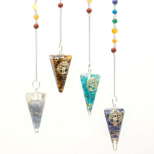 Pendule énergétique en orgonite avec arbre de vie et perles des 7 chakras. Ozora