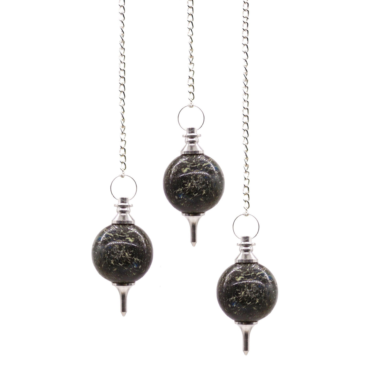Pendule sphère en labradorite naturelle avec chaîne argentée. Ozora