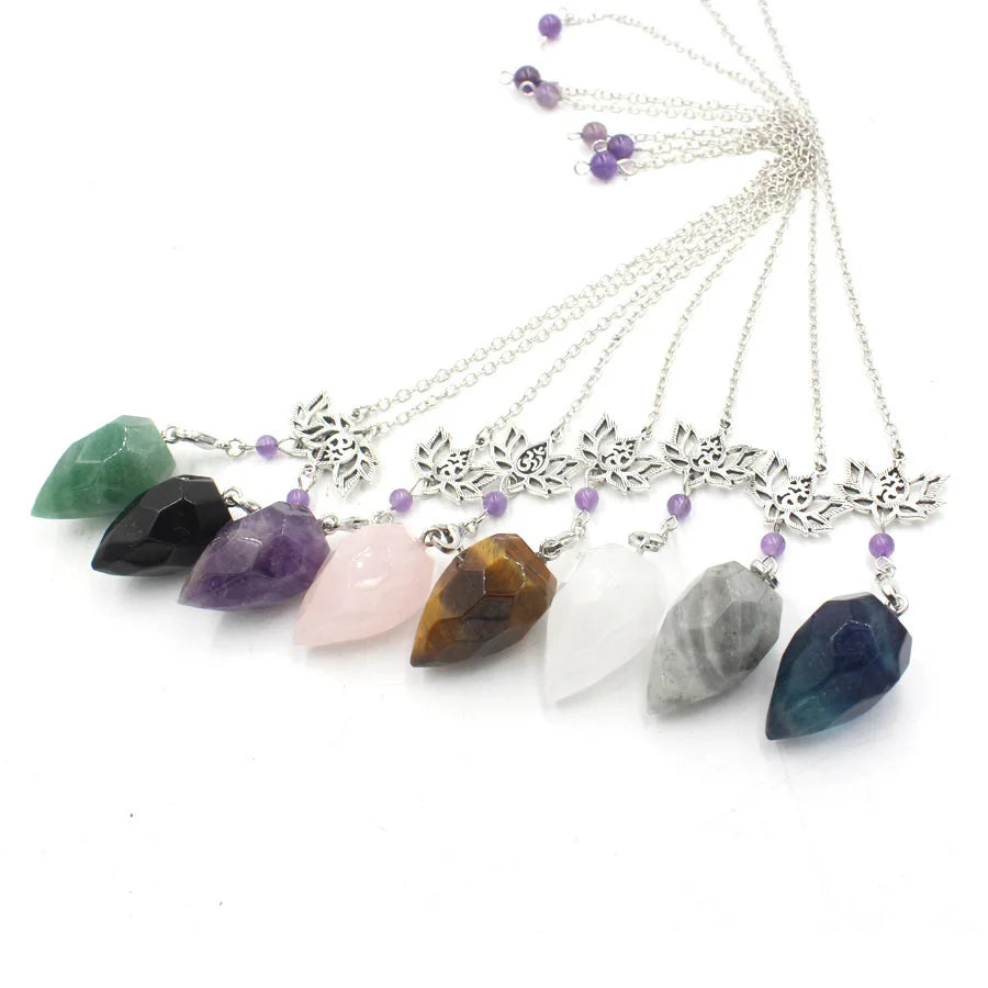 Pendule en pierre naturelle "Lotus & Om " Ozora